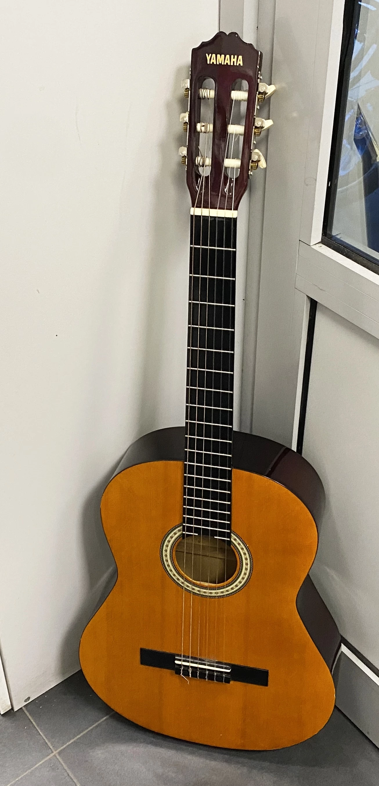 gitara-klasyczna-yamaha-special-edition-classic-daszynskiego-22-wroclaw-gracja