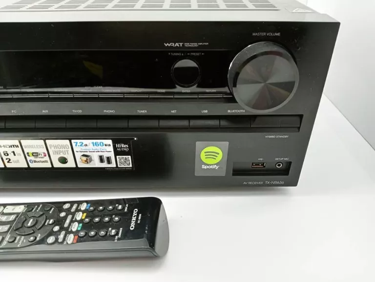 AMPLITUNER ONKYO TX-NR636 +PILOT