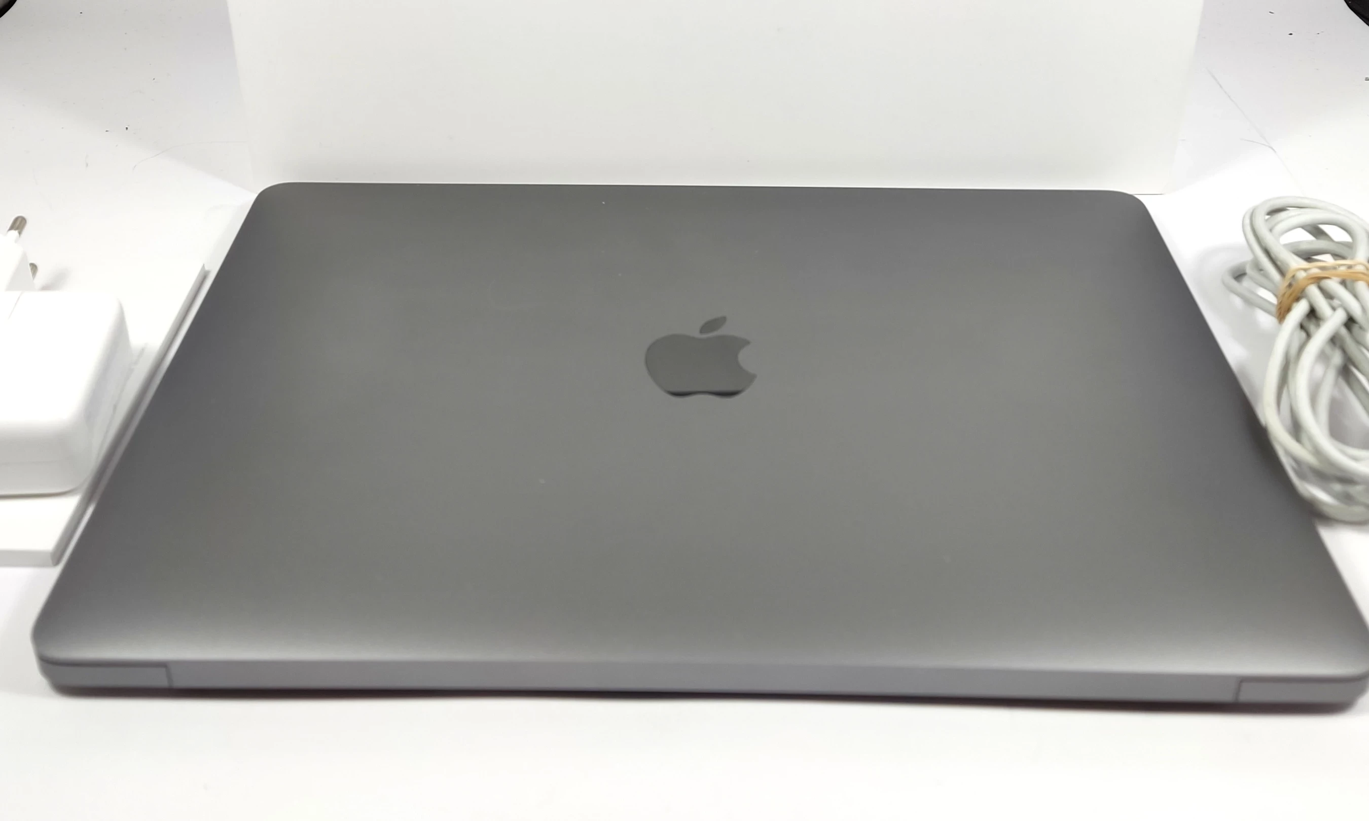 apple-macbook-air-133-liczba-rdzeni-procesora-8