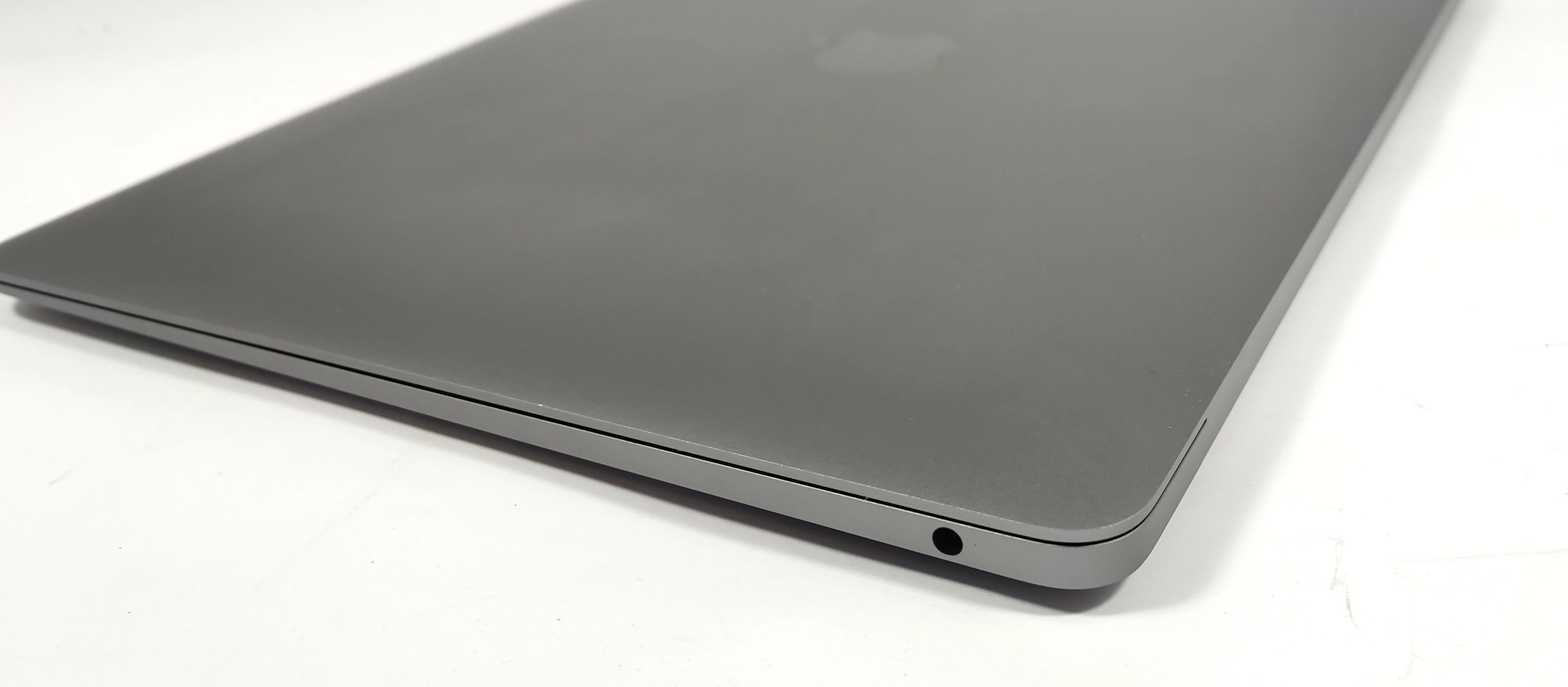 apple-macbook-air-133-stan-uzywany