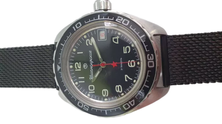 ZEGAREK VOSTOK KOMANDIRSKIE 200M 2416/020706