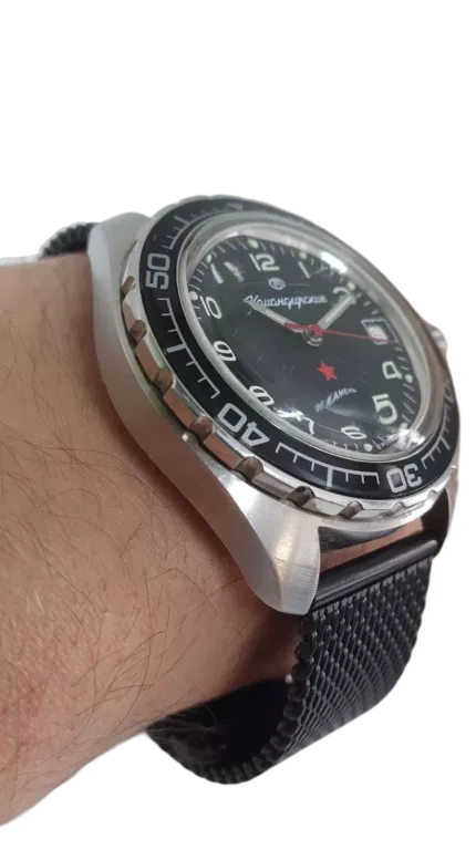ZEGAREK VOSTOK KOMANDIRSKIE 200M 2416/020706
