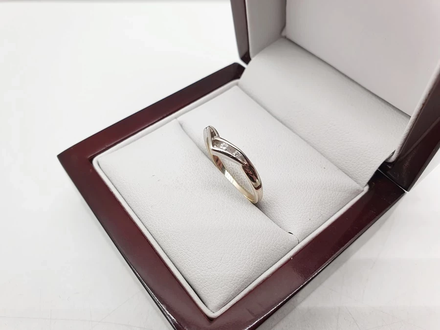 zloty-pierscionek-brylanciki-p585-14ct-183g-r12-material-15835-1