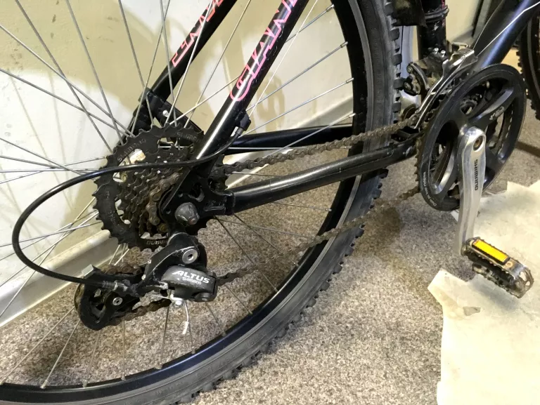 ROWER MTB GIANT ESCAPER ALUXX 6000 M/19' KOŁA:26'