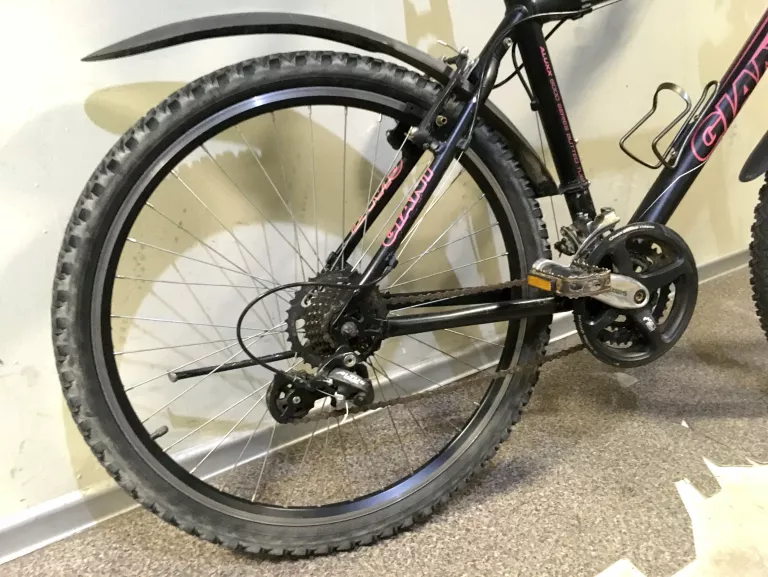ROWER MTB GIANT ESCAPER ALUXX 6000 M/19' KOŁA:26'