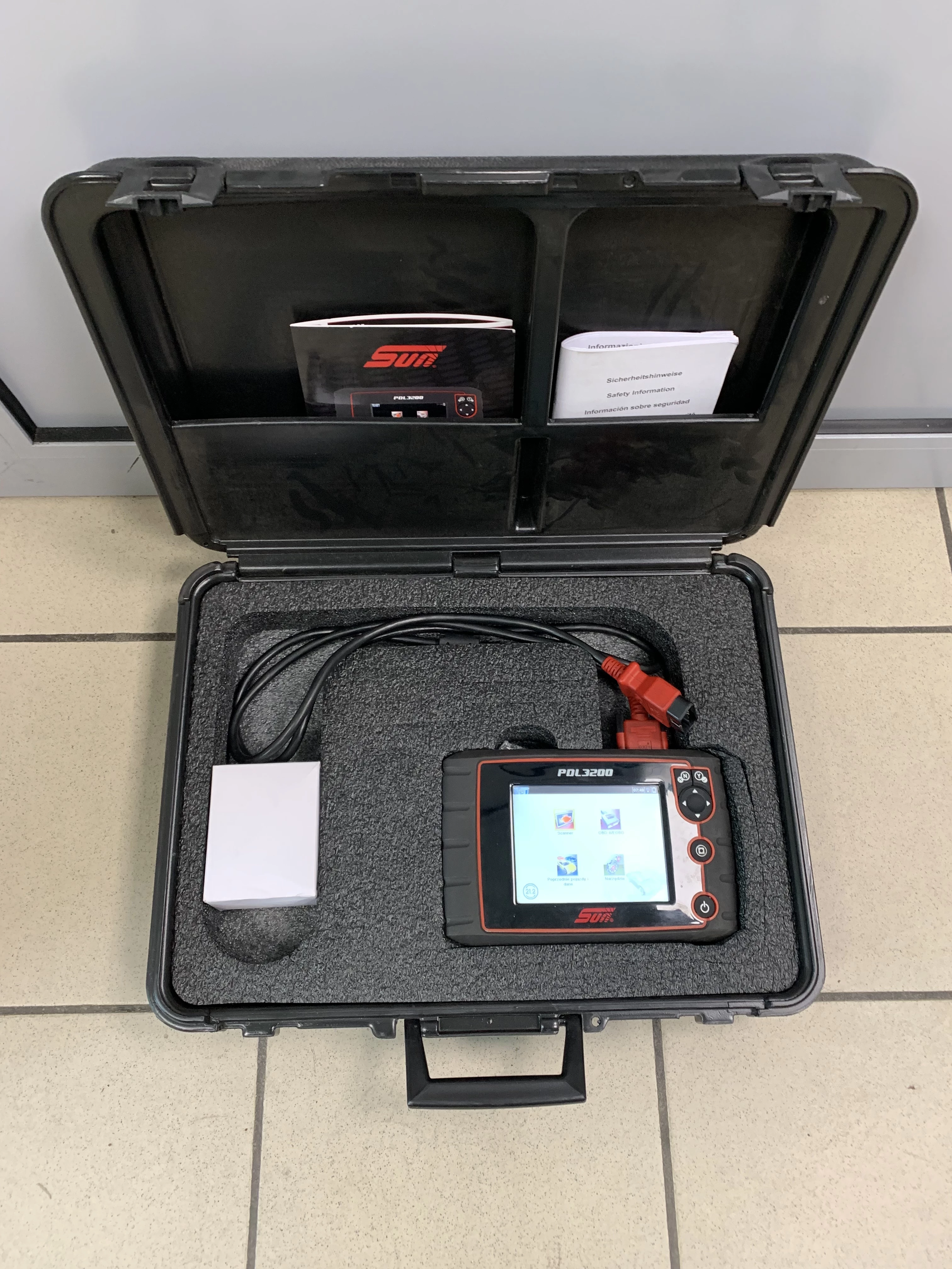 tester-diagnostyczny-pdl-pdm3200-w-walizce-stan-uzywany