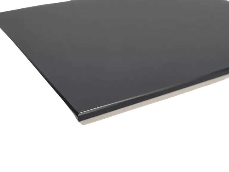 front-do-kratki-i-korpusu-kwadratowy-100-mm-rodzaj-wentylacyjne