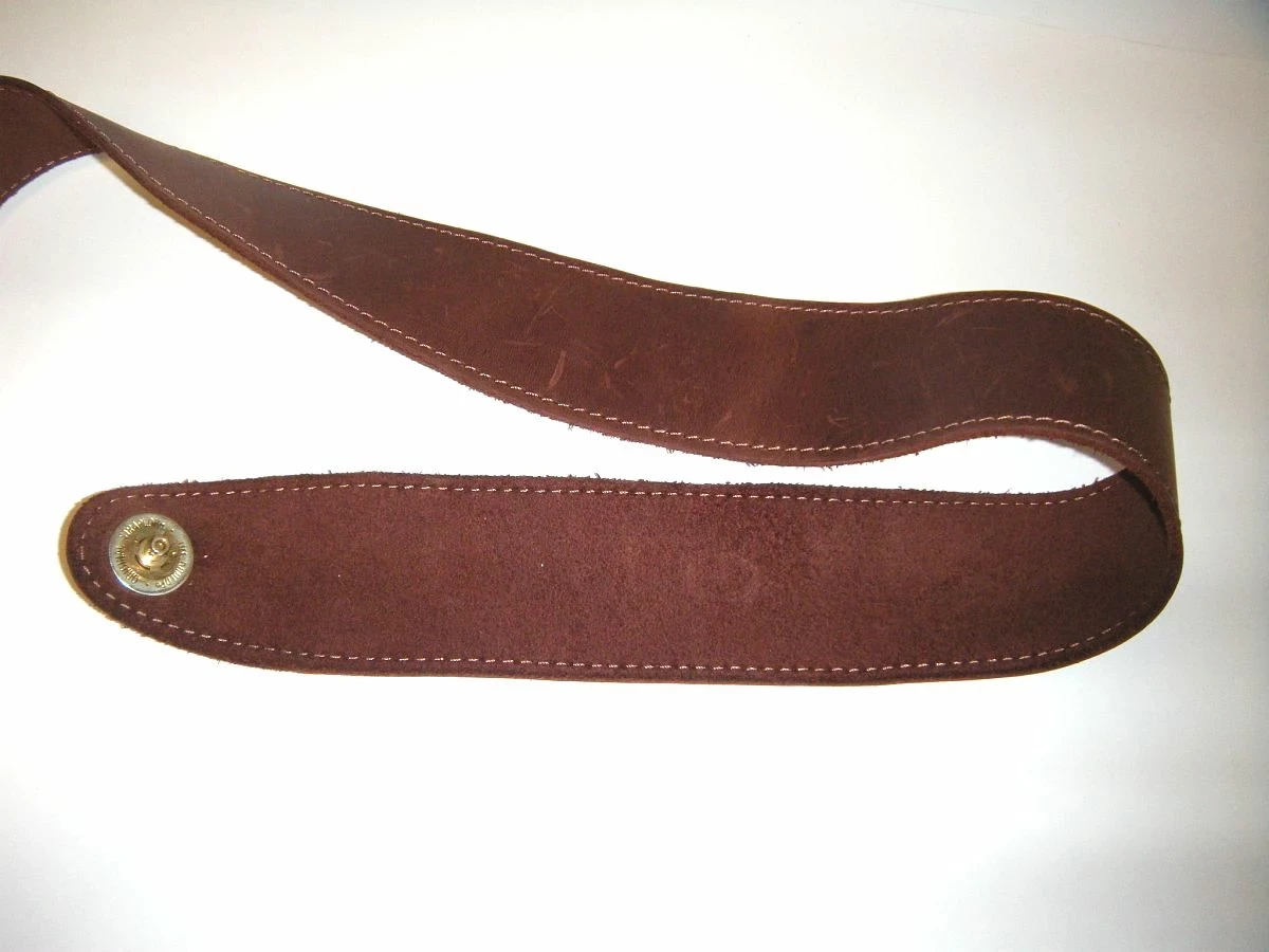 pasek-skorzany-do-gitary-guitar-world-kod-producenta-guitar-world