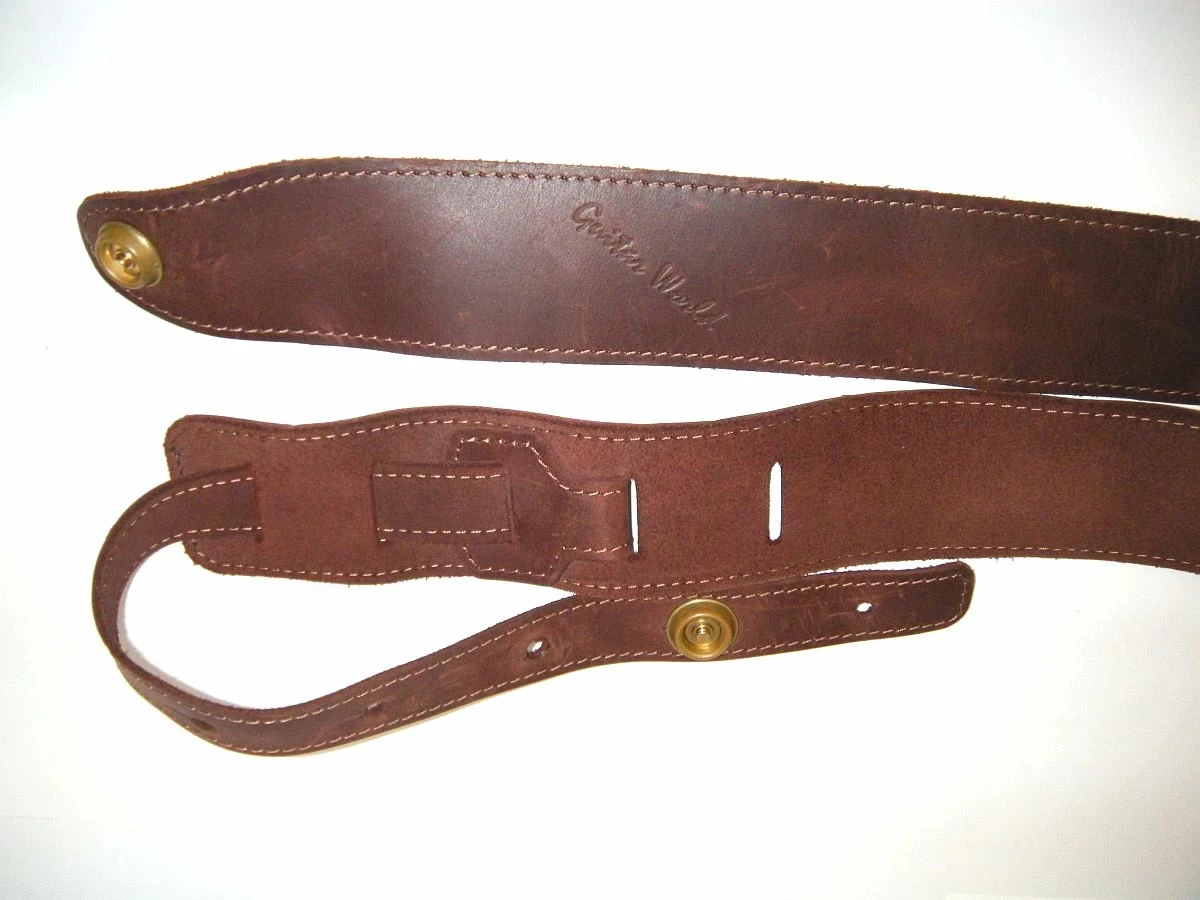 pasek-skorzany-do-gitary-guitar-world-targowa-7-leczna