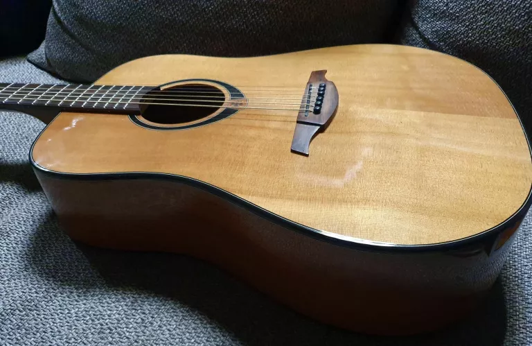 GITARA AKUSTYCZNA LAG T80D