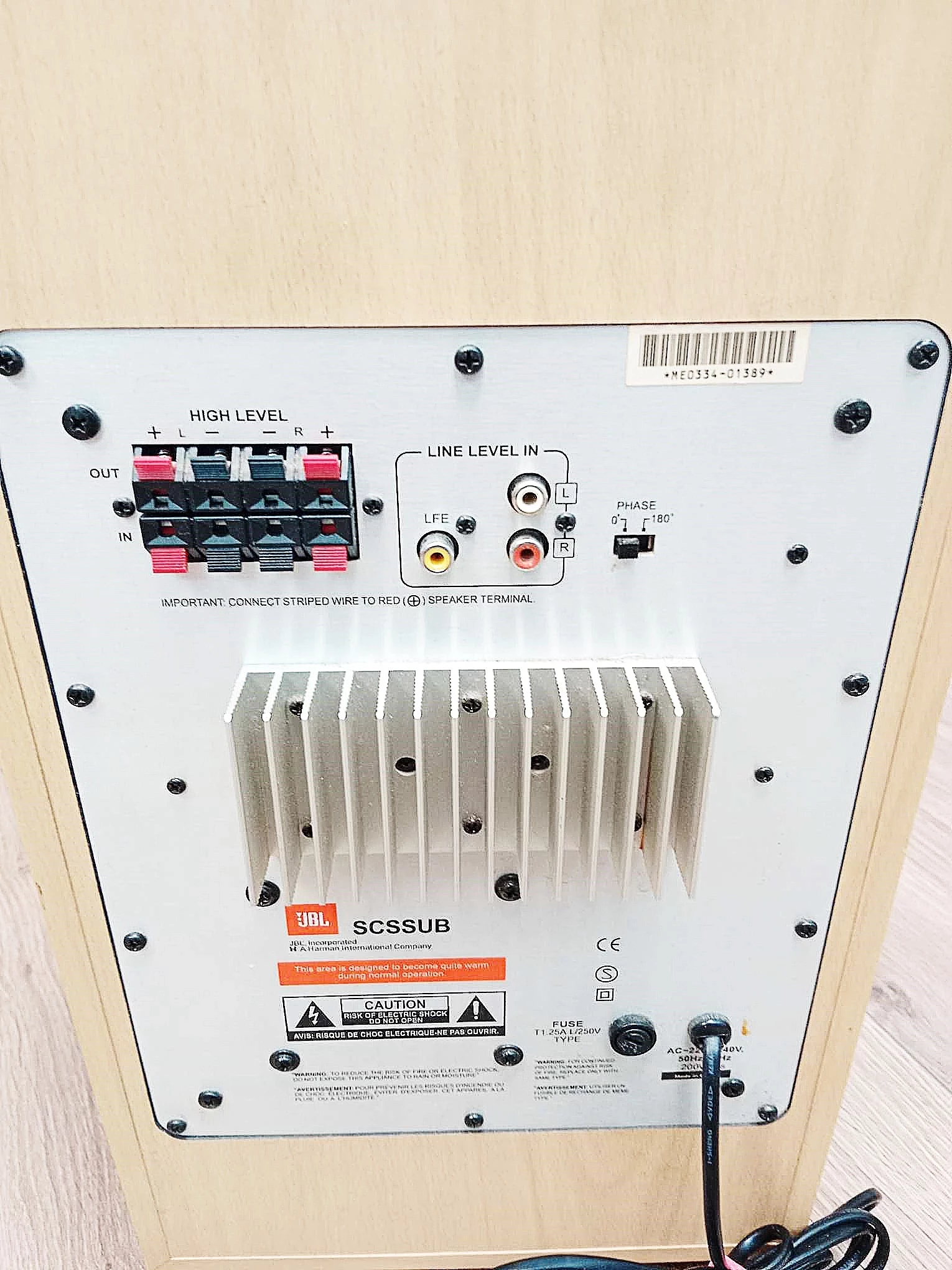 jbl-subwoofer-aktywny-scssub-moc-znamionowa-rms-100