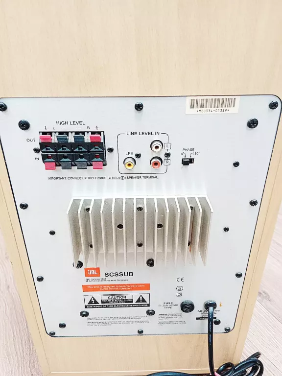 jbl-subwoofer-aktywny-scssub-moc-znamionowa-rms-100