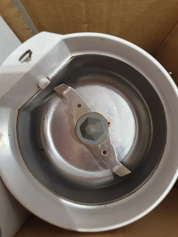 mlynek-do-kawy-saturn-komplet-stan-uzywany