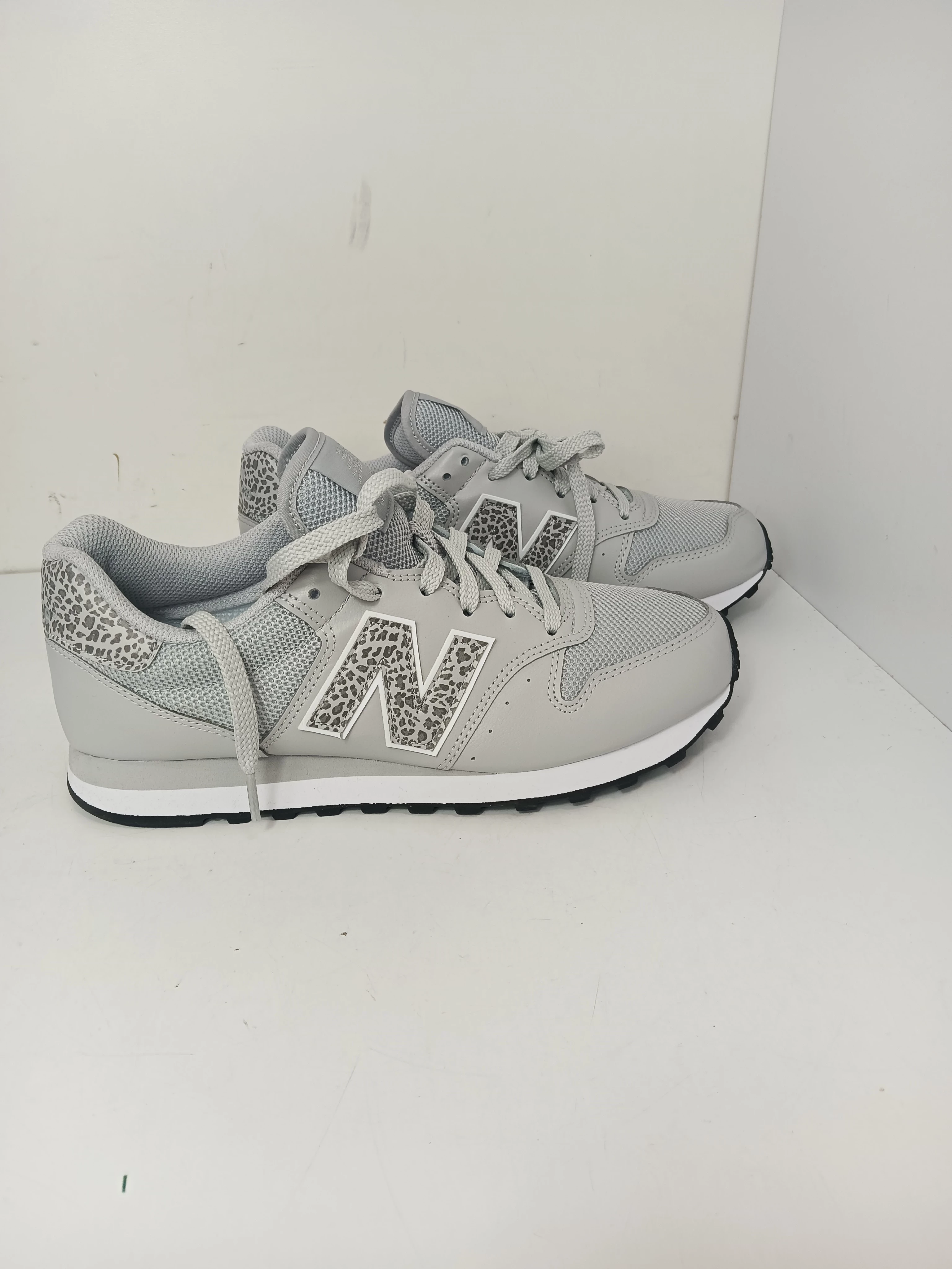 buty-material-zewnetrzny-inny