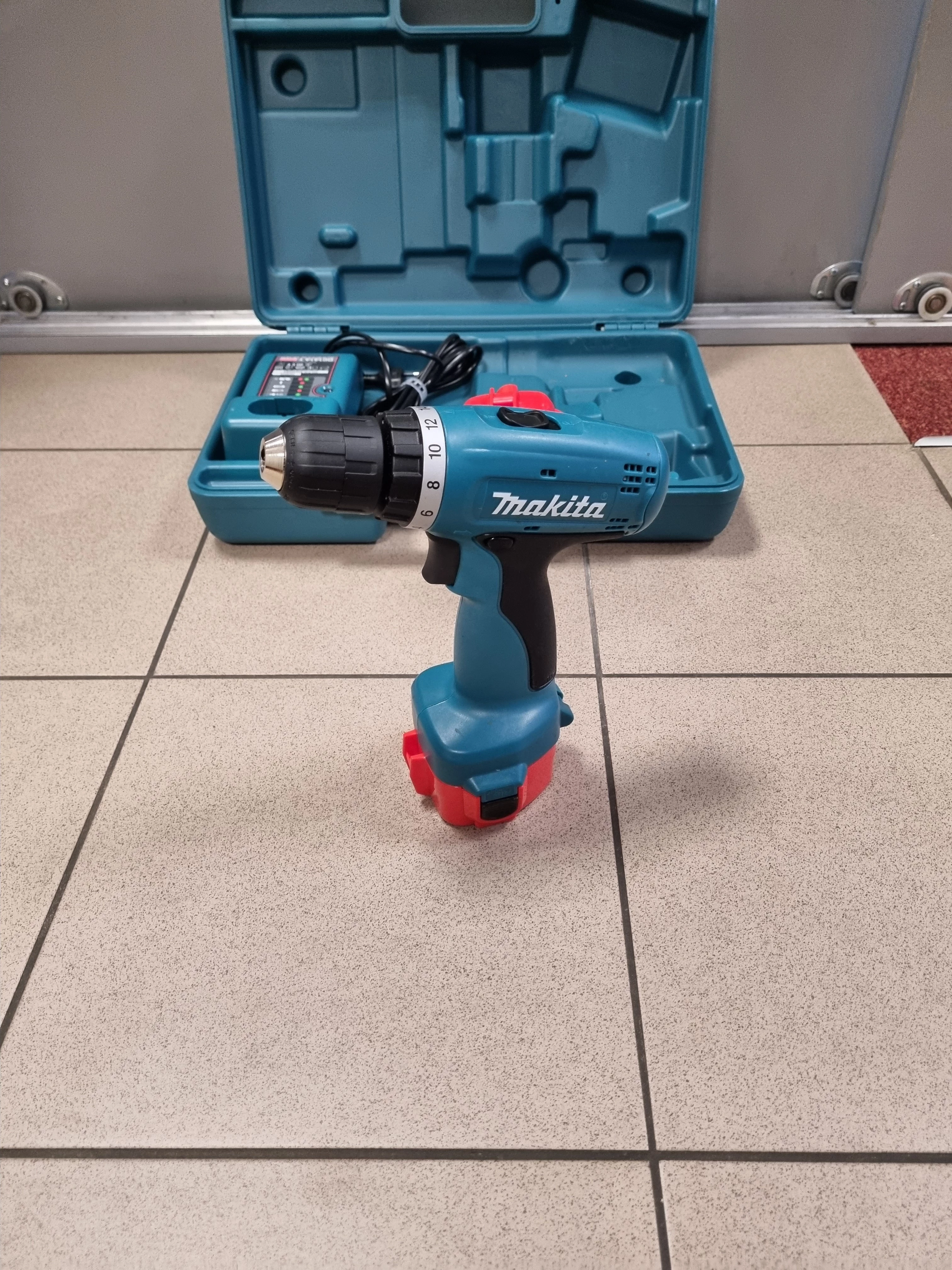 wkretarka-makita-6270d-igla-ean-gtin-0088381057295