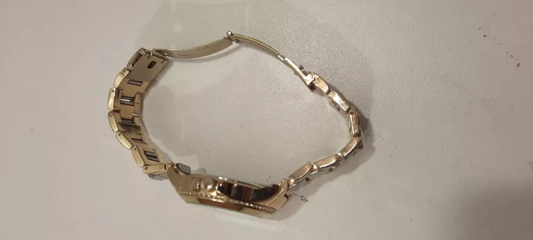 zegarek-typ-nareczny