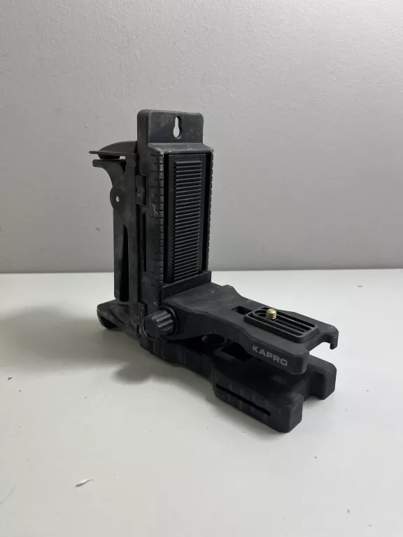 NIWELATOR LASEROWY 3D ZIELONY KA883G