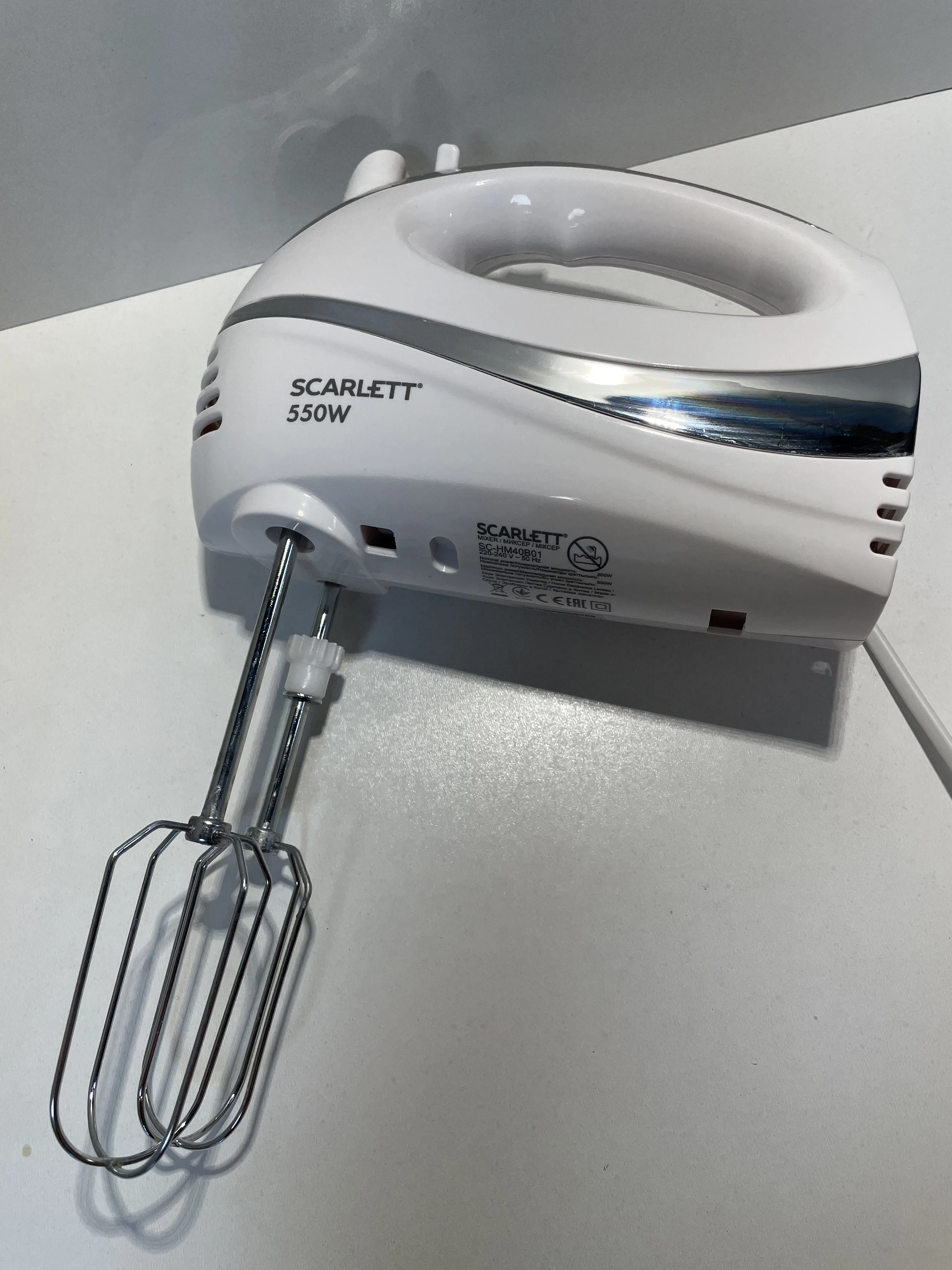 mikser-z-misa-scarlett-sc-hm40b01-550w-marka-scarlett