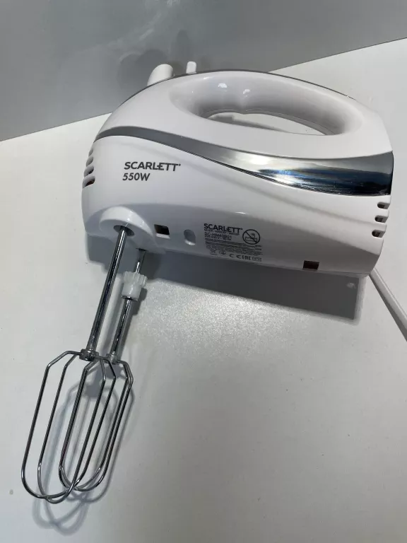 mikser-z-misa-scarlett-sc-hm40b01-550w-marka-scarlett