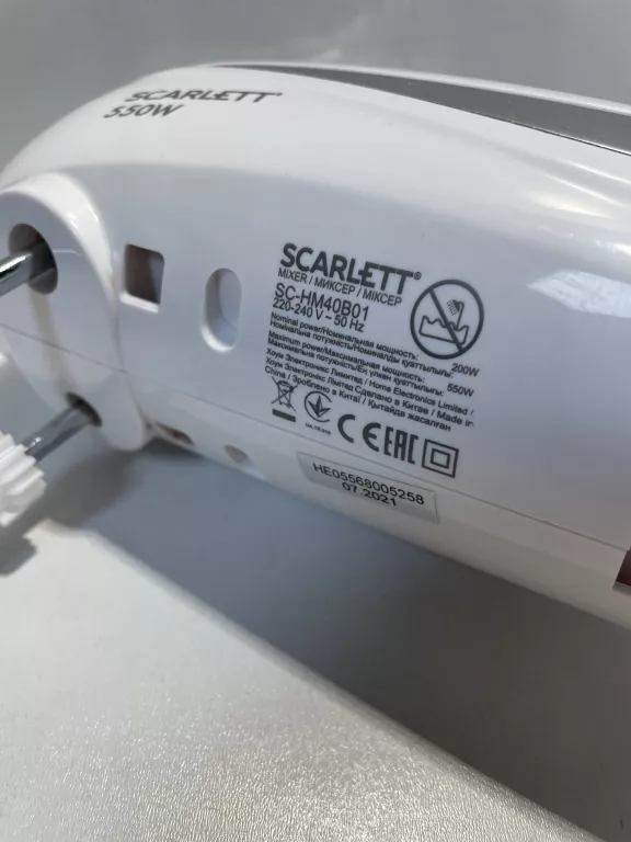 MIKSER Z MISĄ SCARLETT SC-HM40B01 550W