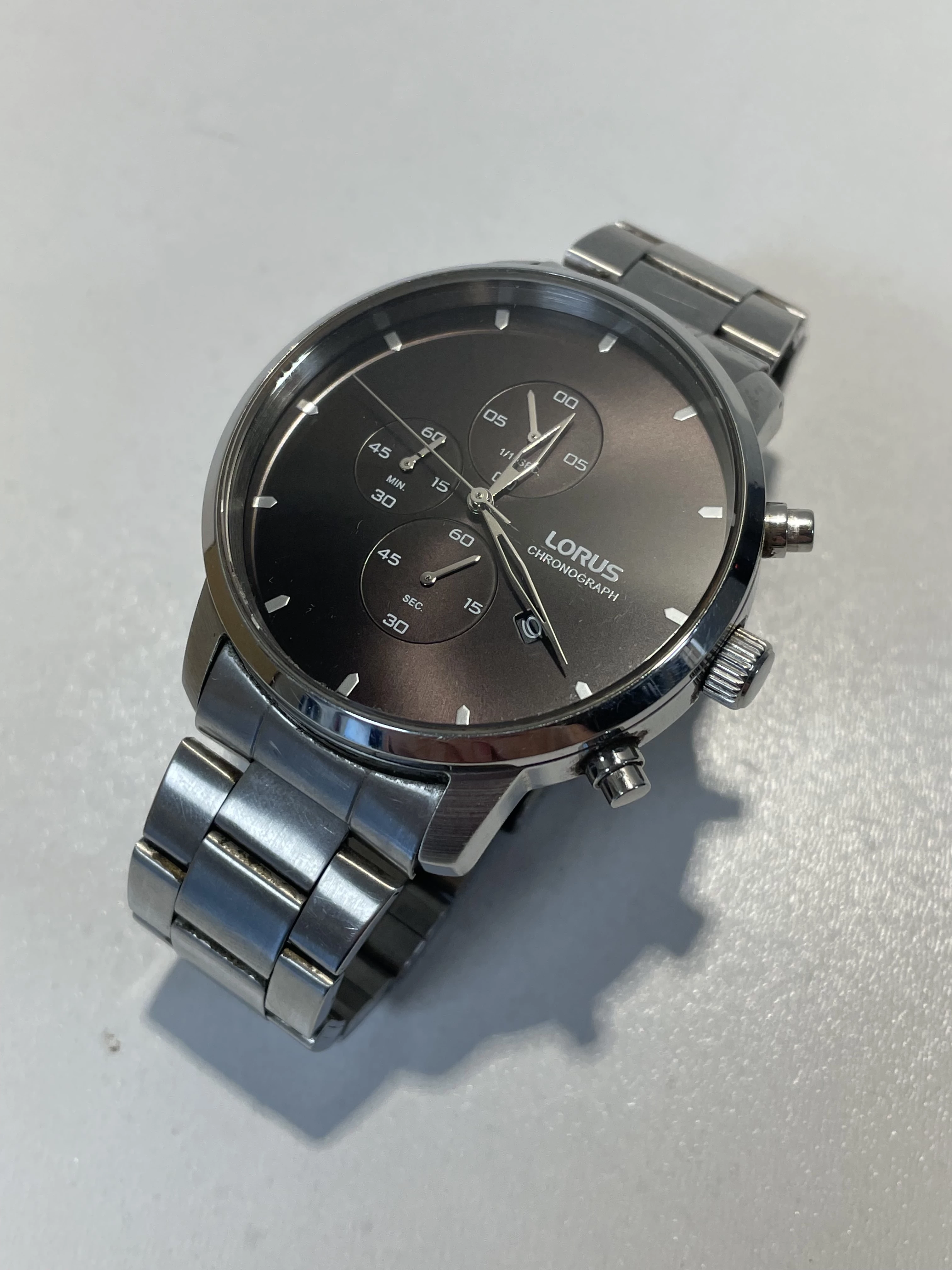 zegarek-meski-lorus-vd57-x123-ladny-stan-typ-nareczny