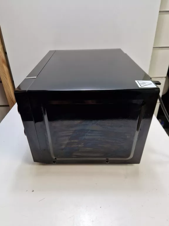 KUCHENKA MIKROFALOWA WHIRLPOOL MWP 103 B GRILL 20