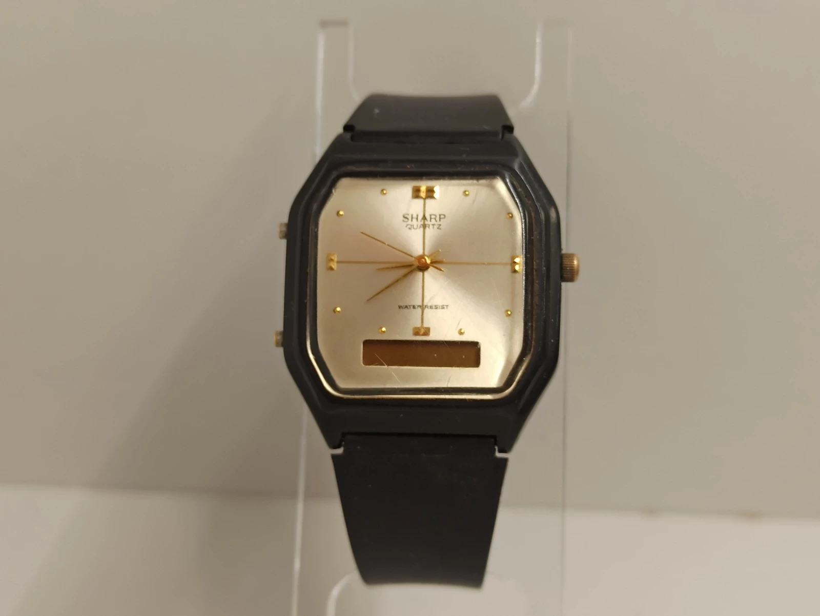 zegarek-sharp-quartz-277198-zloto-czarny-nowopogonska-228-czeladz