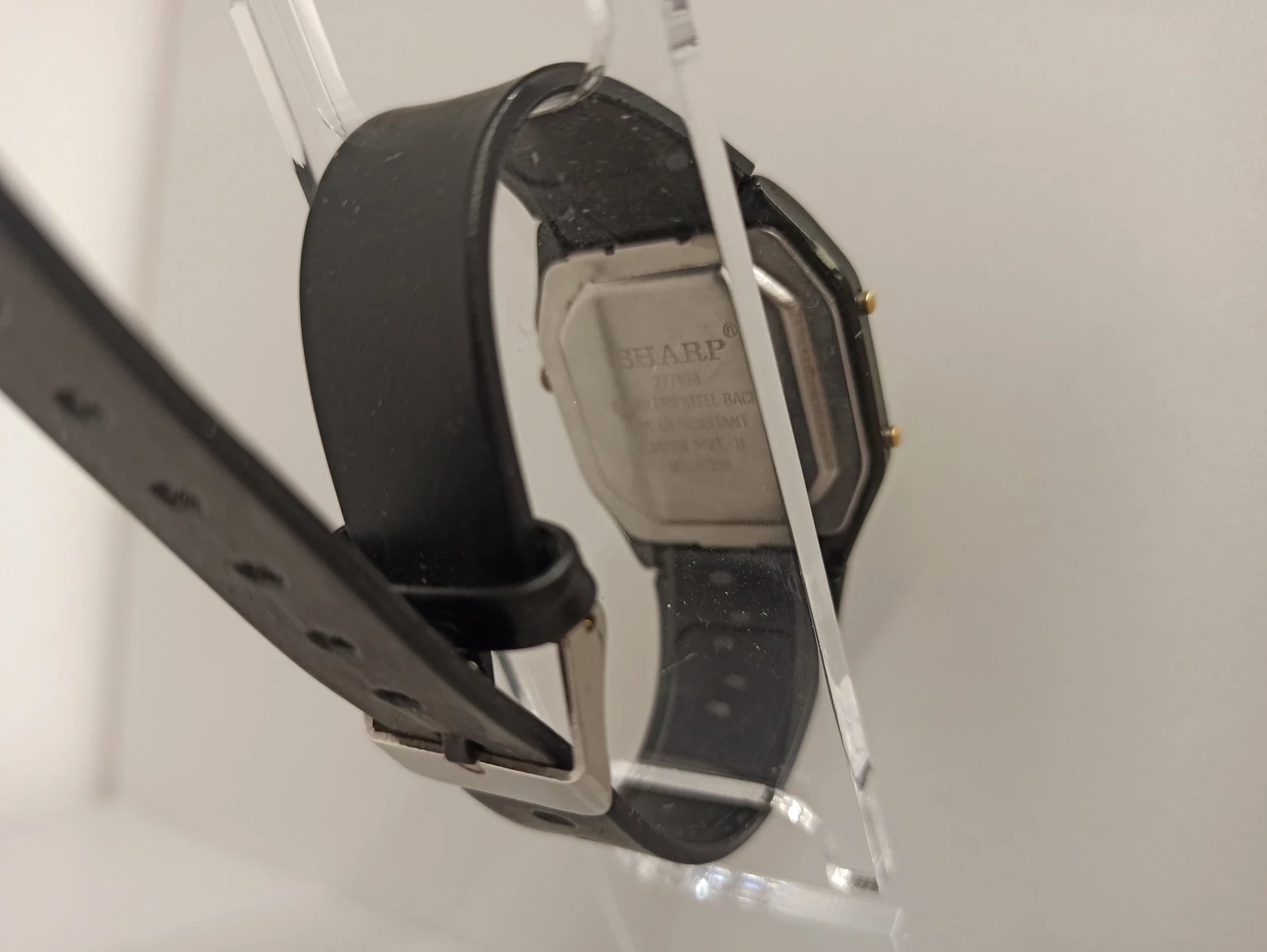 zegarek-sharp-quartz-277198-zloto-czarny-mechanizm-mechaniczny