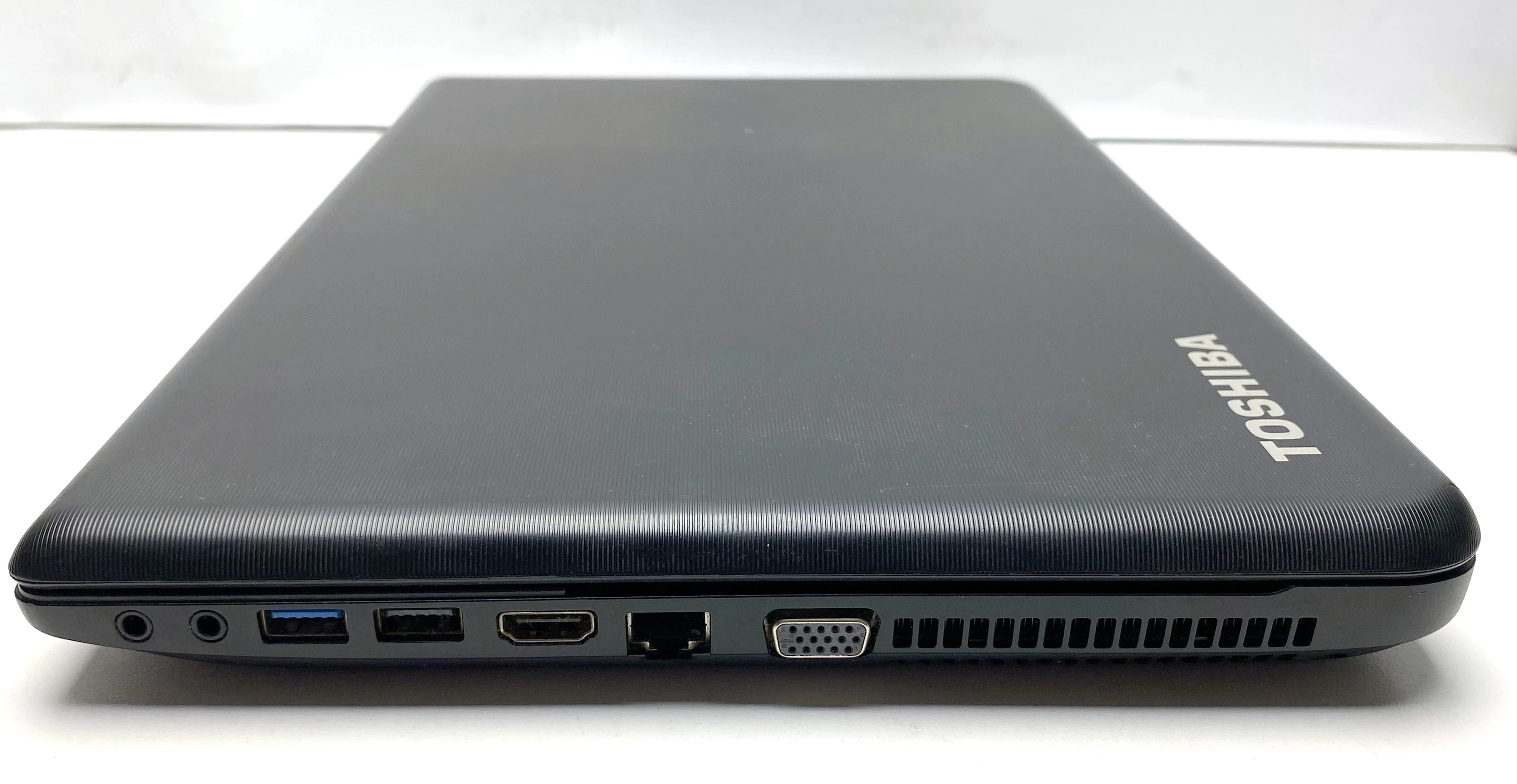 laptop-toshiba-satellite-c50d-a-133-rozdzielczosc-px-1366-x-768