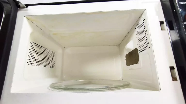 KUCHENKA MIKROFALOWA MW70017SG 700W