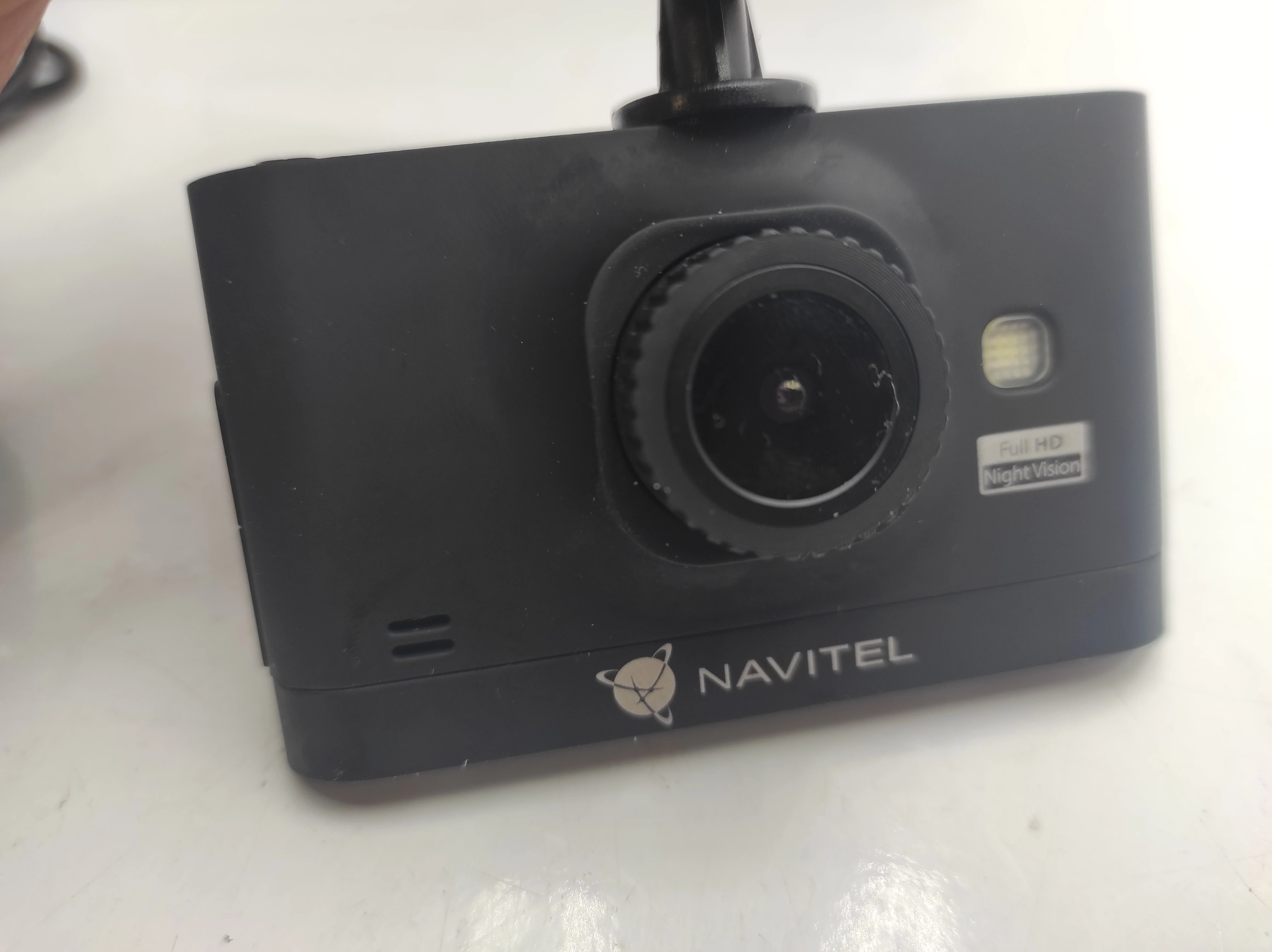 wideorejestrator-navitel-r400-nv-komplet-jakosc-zapisu-full-hd-1920-x-1080