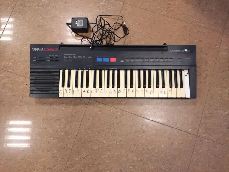 KEYBOARD YAMAHA PSR-7