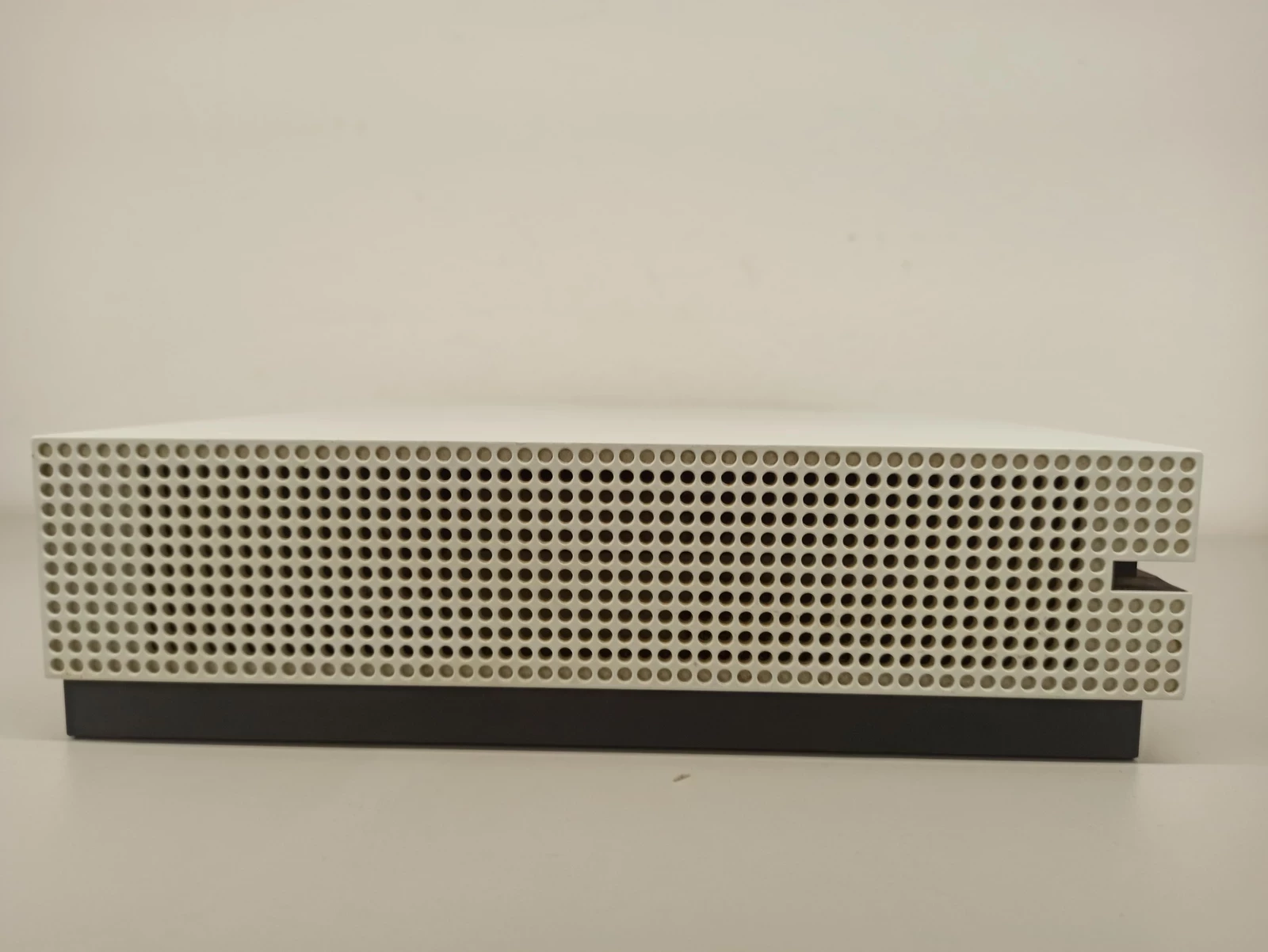 konsola-xbox-one-s-1tb-bialy-ean-gtin-0889842271959