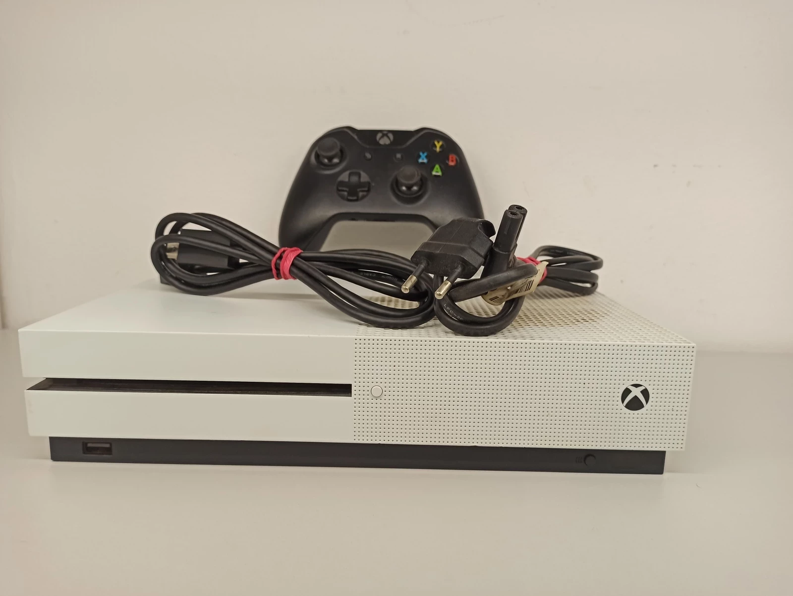 konsola-xbox-one-s-1tb-bialy-nowopogonska-228-czeladz