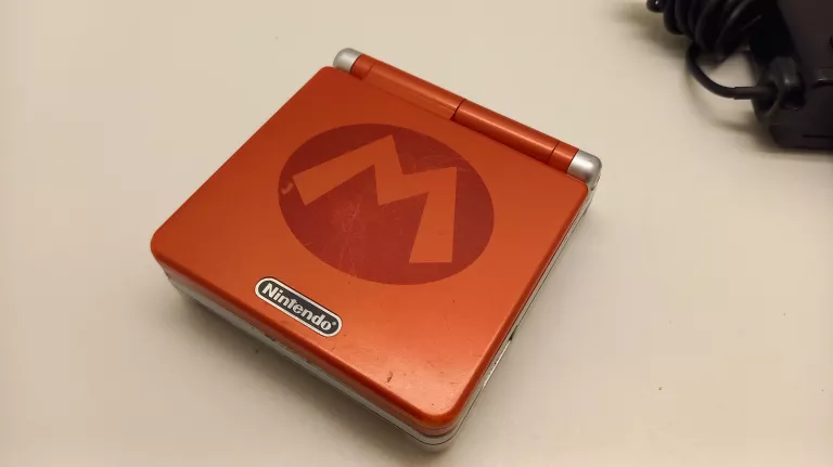 NINTENDO GAME BOY ADVANCE SP ZOBACZ
