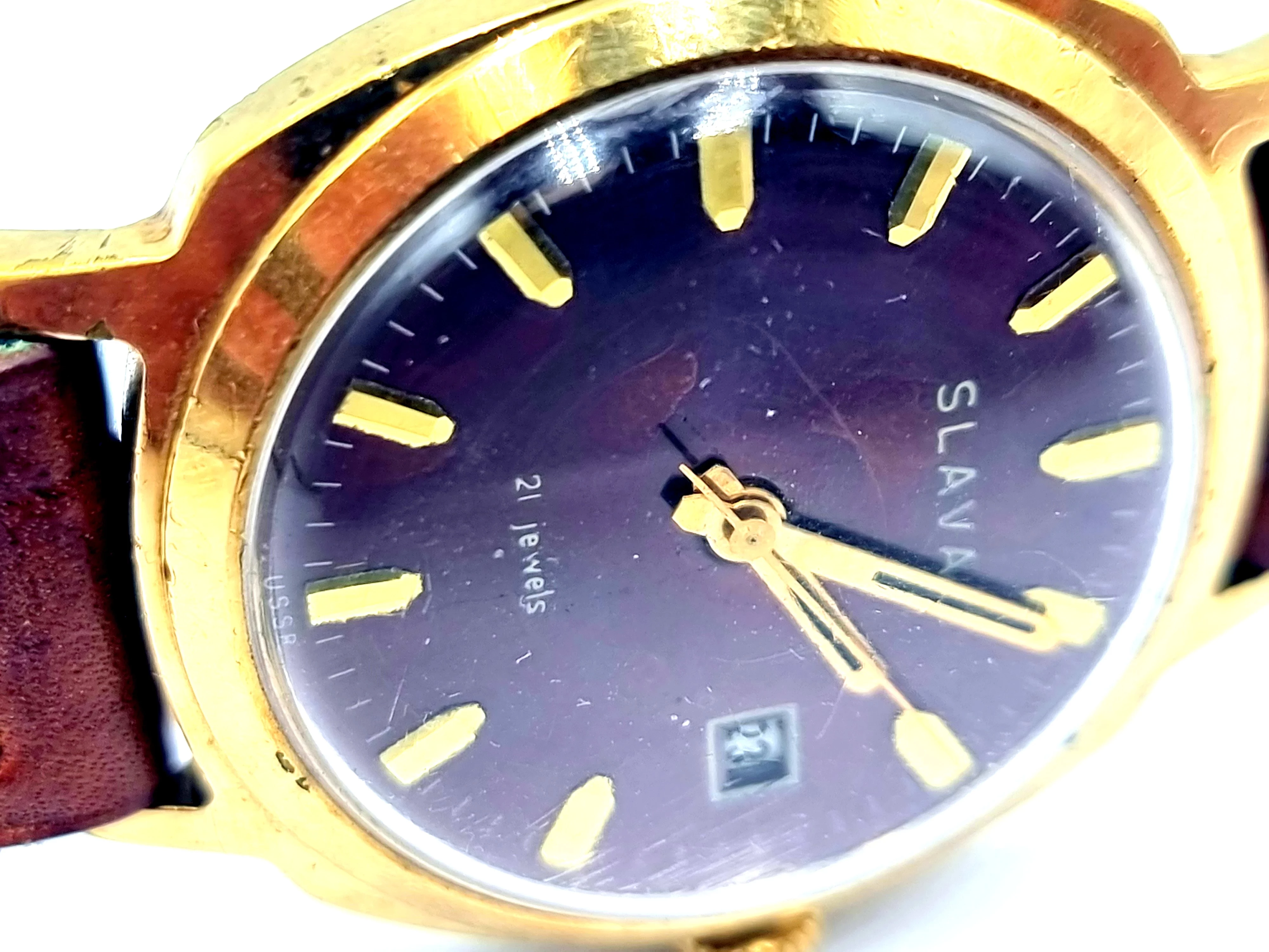 zegarek-radziecki-slava-21-kamieni-szkielko-akrylowe