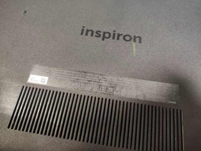 LAPTOP DELL INSPIRON 3501 KOMPLET