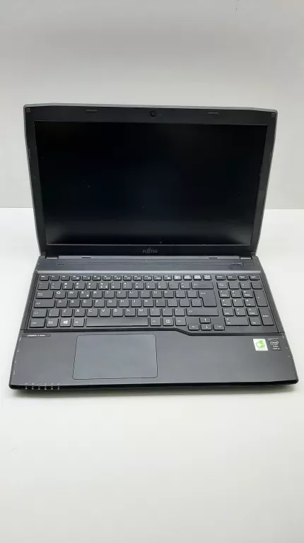 FUJITSU LIFEBOOK A544 I3-4000M/4GB/450GB_SSD/W10