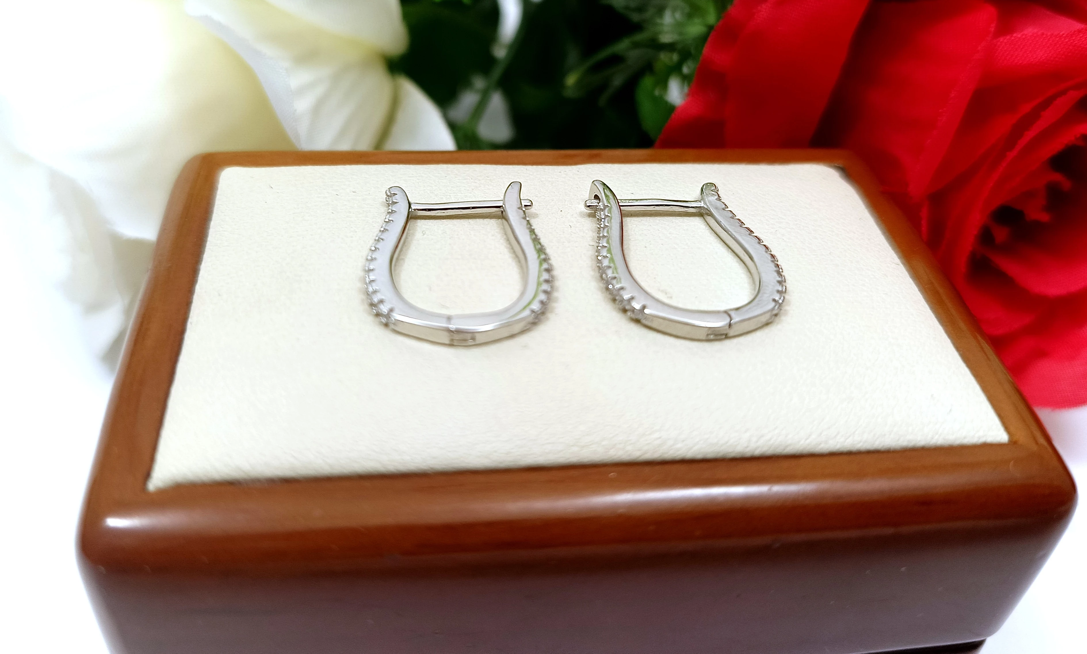 sliczne-srebrne-kolczyki-290g-925-rodzaj-wyrob-jubilerski