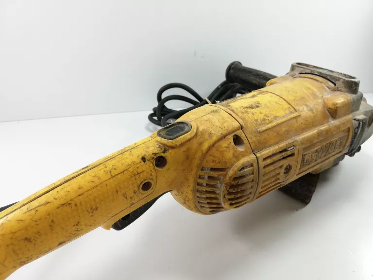 szlifierka-katowa-dewelt-opis-kod-producenta-dwe494