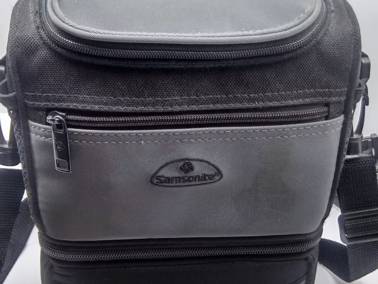 aparat-minolta-dimage-7i-ladowqarka-i-torba-jakosc-video-4k