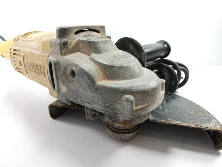 szlifierka-katowa-dewelt-opis-rodzaj-zasilania-sieciowe