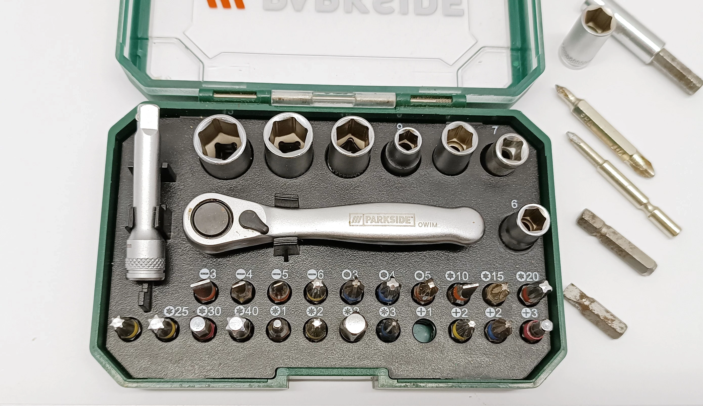 zestaw-bitow-z-grzechotka-parkside-31-el-typ-grotu-hex