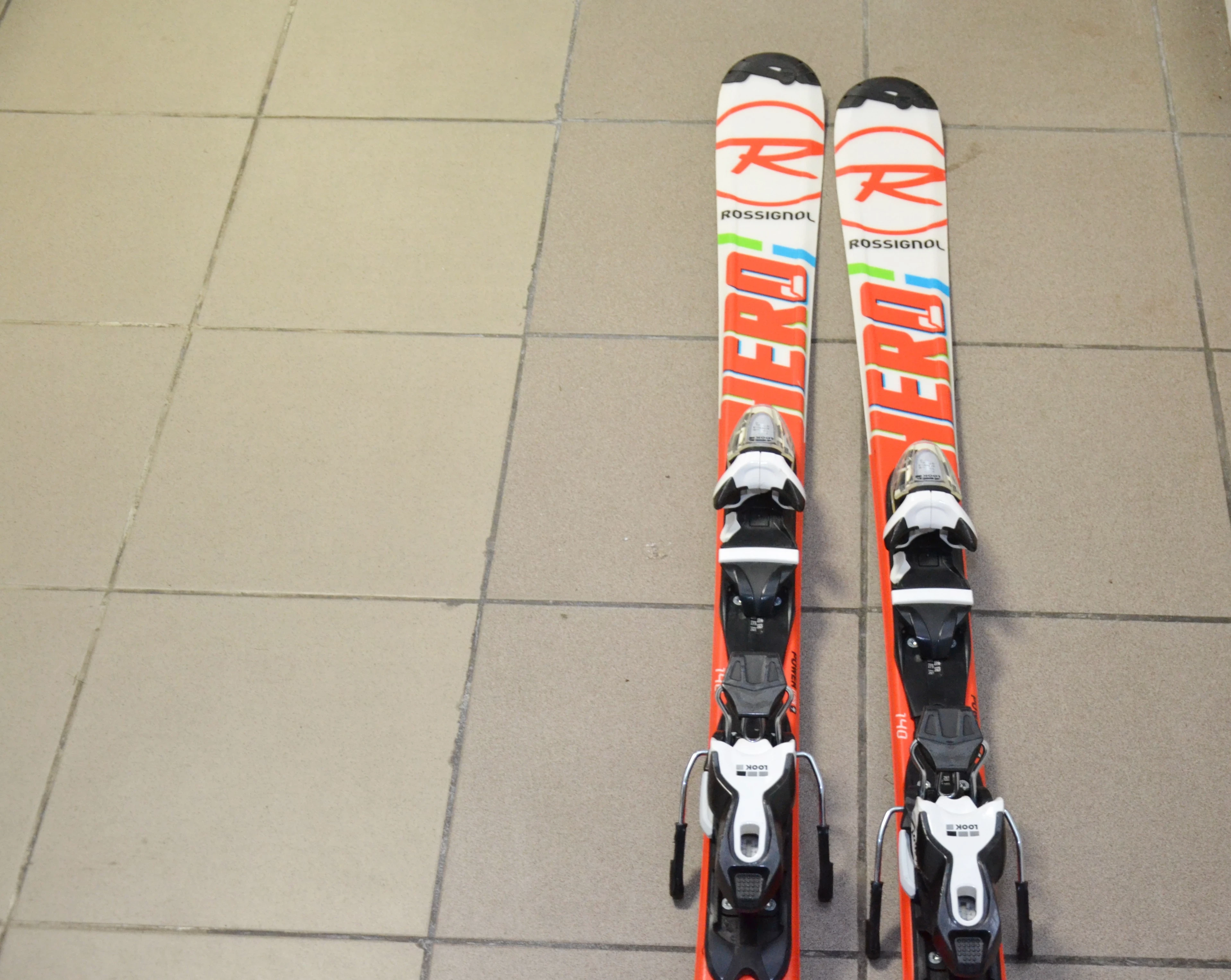 narty-rossignol-hero-jr-look-xpress-7-kod-producenta-75698