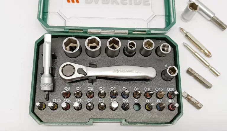 zestaw-bitow-z-grzechotka-parkside-31-el-typ-grotu-hex