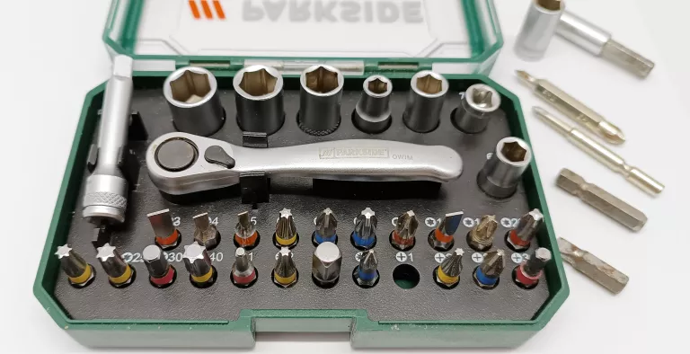 zestaw-bitow-z-grzechotka-parkside-31-el-stan-uzywany