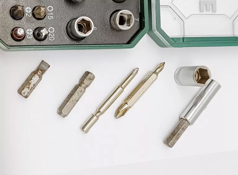 zestaw-bitow-z-grzechotka-parkside-31-el-dlugosc-bitu-25mm