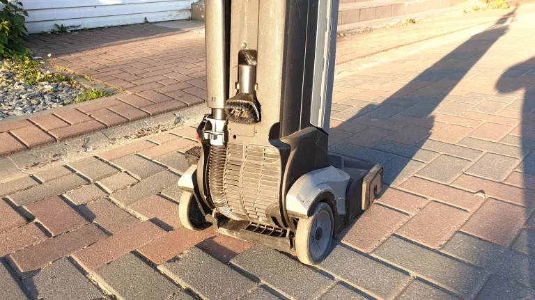 SZOROWARKA KARCHER BR 30/4 C