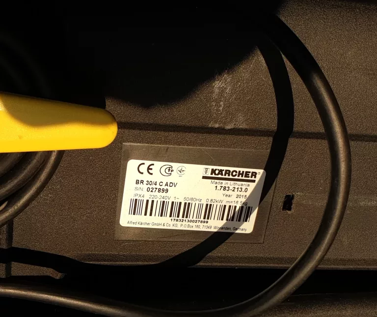 SZOROWARKA KARCHER BR 30/4 C