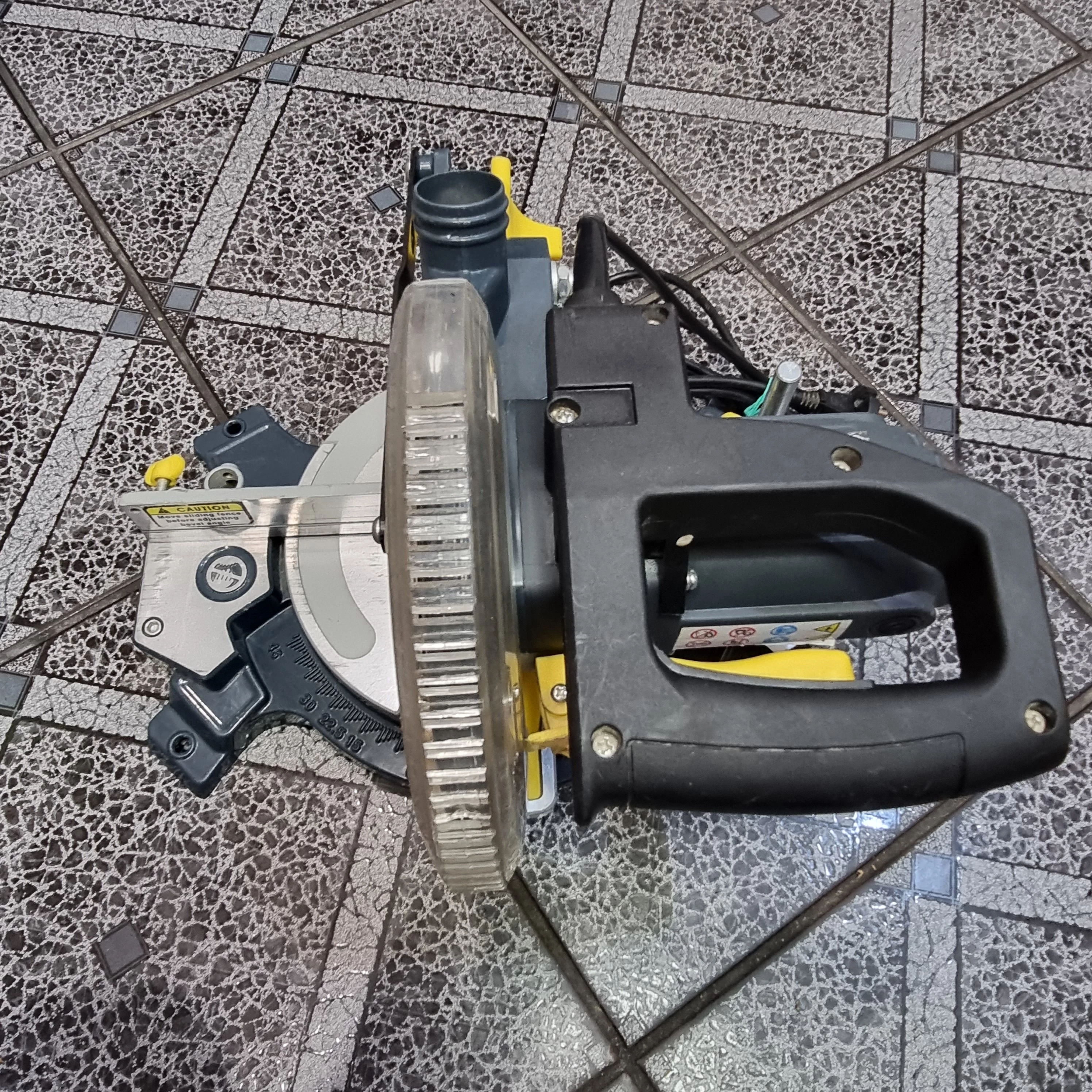 pila-ukosnica-z-przesuwem-nutool-nrms1800-srednica-tarczy-254